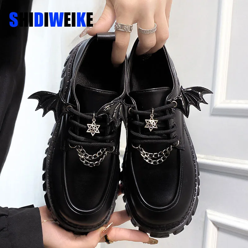 

SDWK/модные тонкие туфли в стиле панк; Сезон осень; Женская обувь на толстой водонепроницаемой платформе с металлическими цепочками; Цвет Черный; 4,5