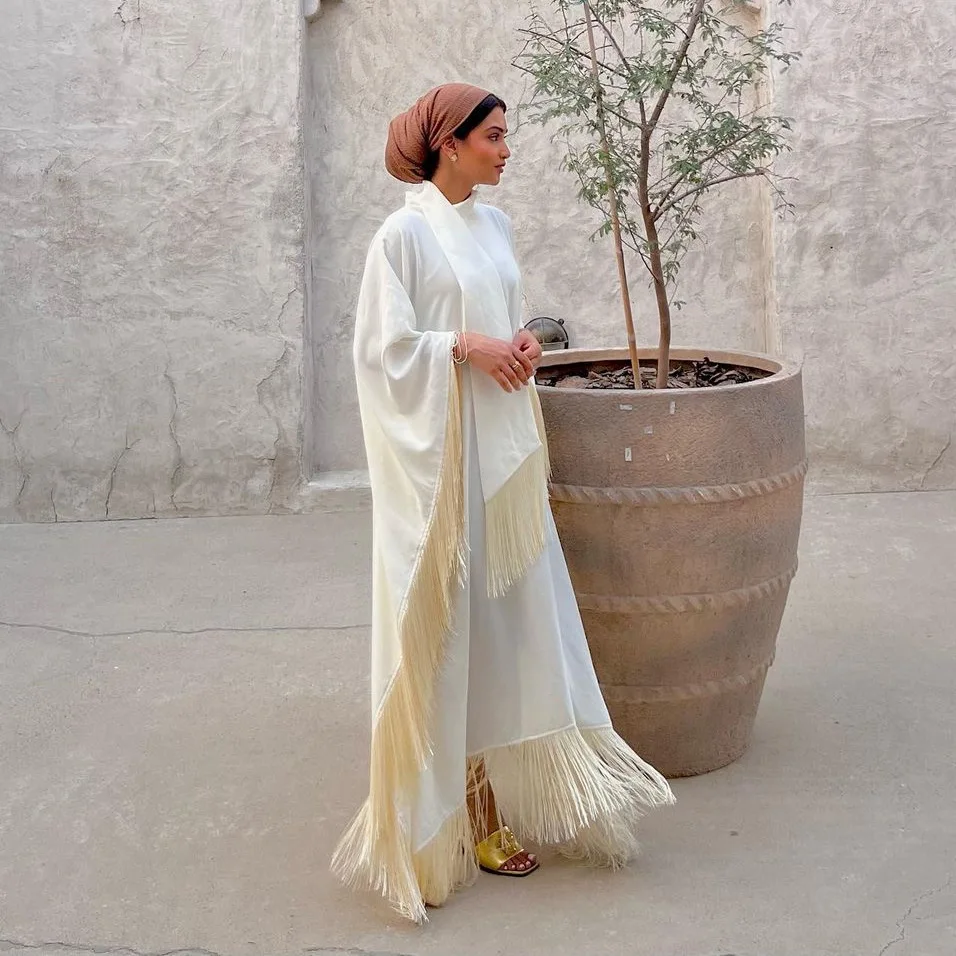 Muslim Women's Bat Sleeves Tassel Kaftan Advanced Fashion Dress Moderst Luxury Party Muslim Dress