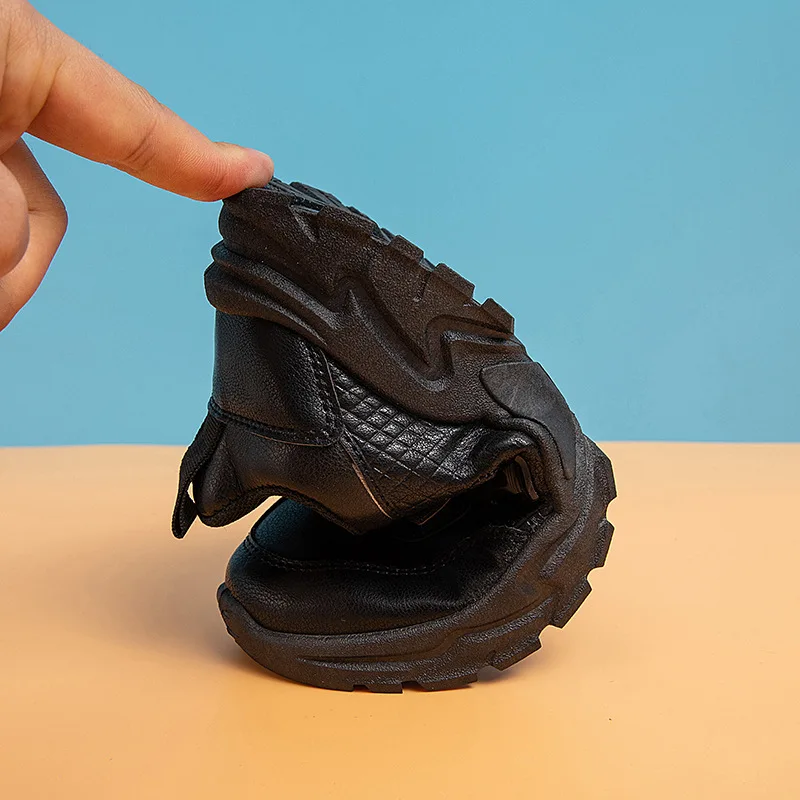 Рисунок 4 - Детские кроссовки