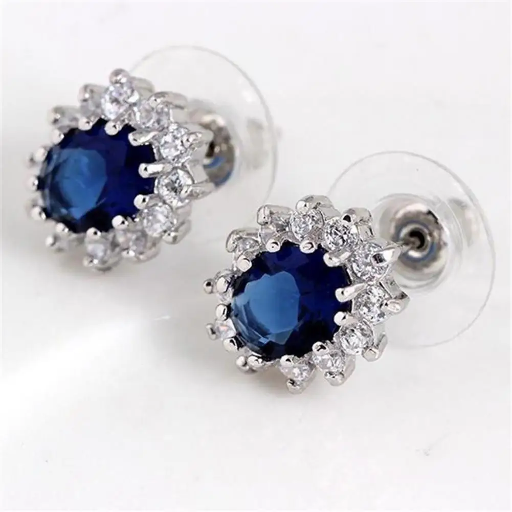 طقم إكسسوار كحلي بحجر بيضاوي