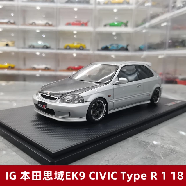 ignition model 1/18 Honda CIVIC (EK9) Type R Silver-