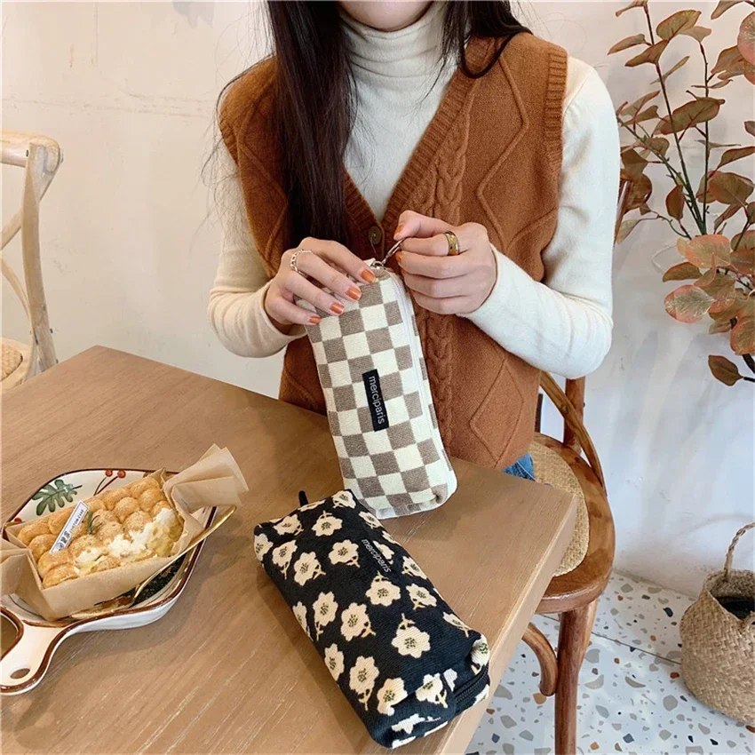 

Retro Floral Print Pencil Bag Korean Fashion Pencil Case for Girls Large Capacity Stationery Bags School Pencil Pouch Supplies