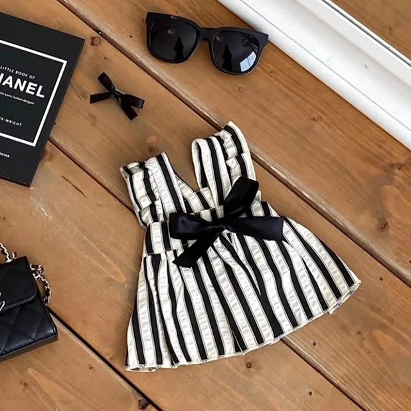 Pet Dress Pet Dog Clothes Bow Dog Princess Dress Summer Dog Clothes Black White Luxury Striped Skirt Vest Chihuahua Bichon Yorkie Clothing for Dogs