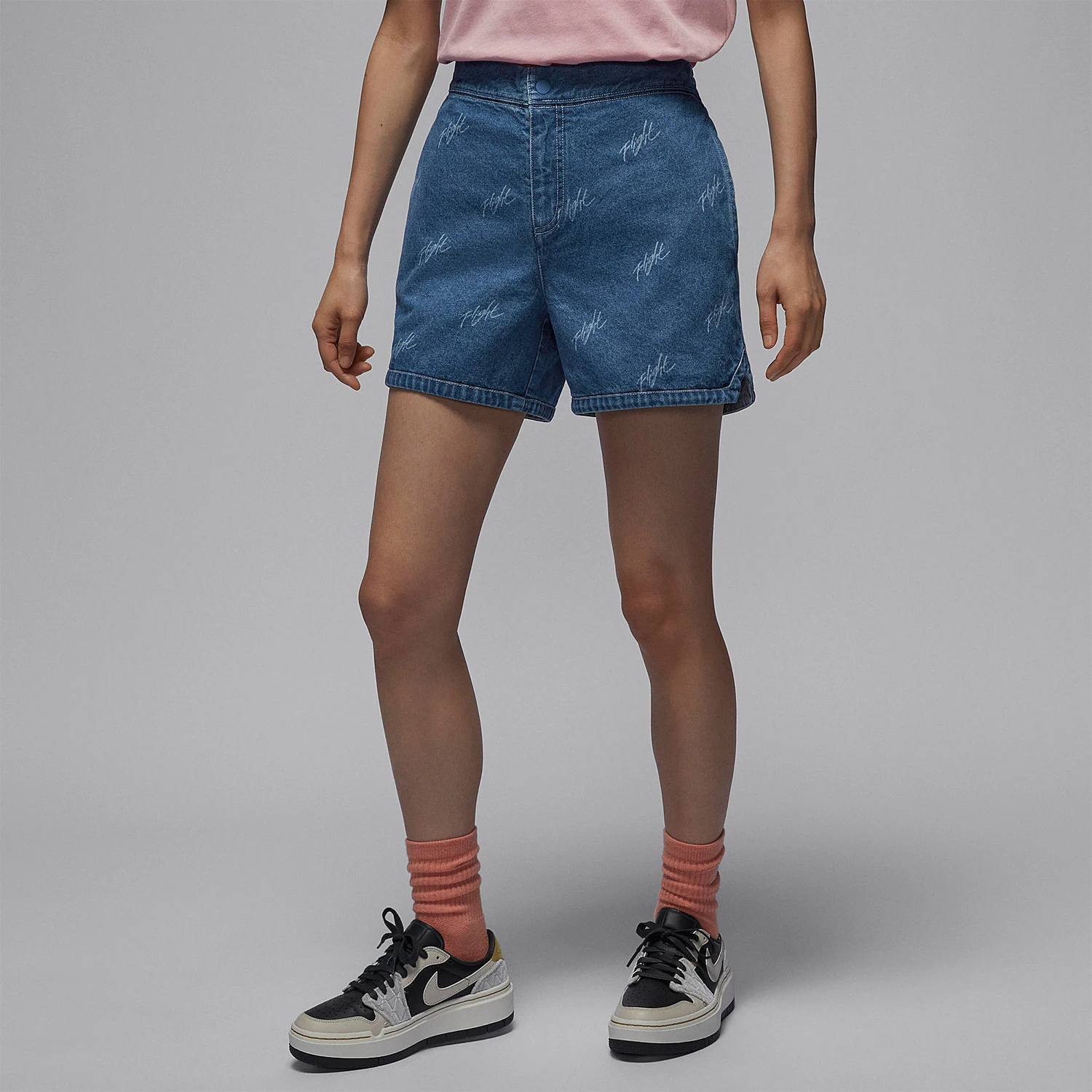 Nike Authentic JORDAN Short en jean respirant imprimé décontracté pour femme FN5690-453 1 Nike Authentic JORDAN Short en jean respirant imprimé décontracté pour femme FN5690-453 1