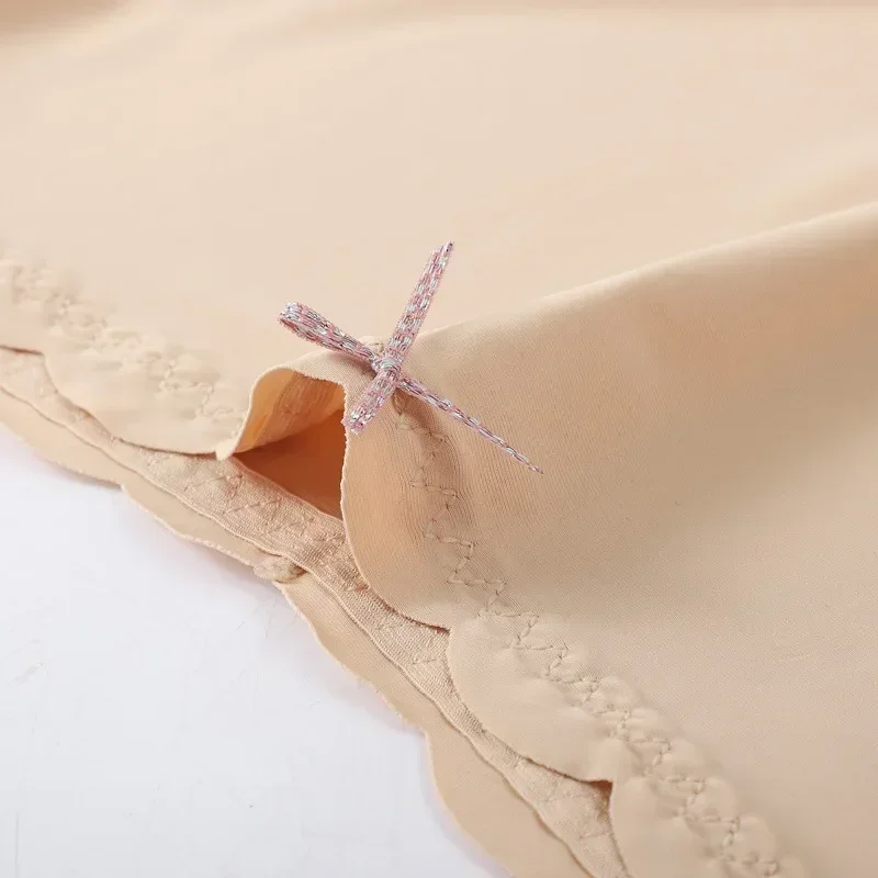Sexy Lace Edge Soft Seamless Safety Short Pants Summer Under Skirt Shorts Modal Ice Silk Breathable Short Tights Women Underwear