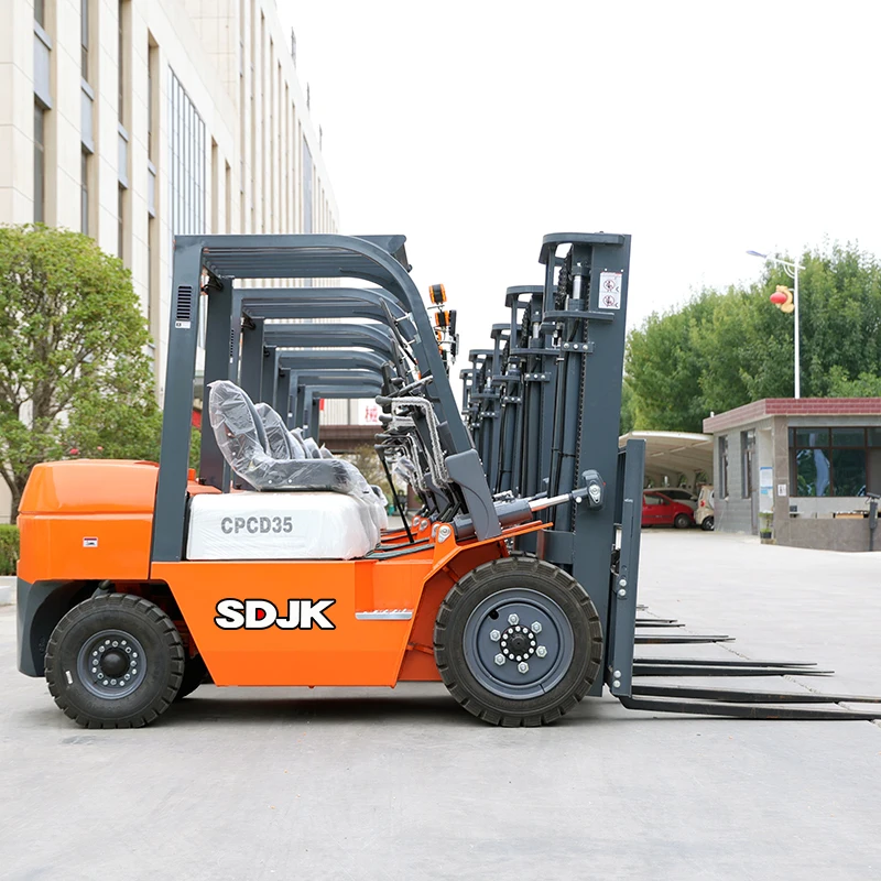 

China Hot New Diesel Forklift Small 5tons Hydraulic Portable Forklift Fast Delivery Counterbalanced Manual Forklift With Cabin