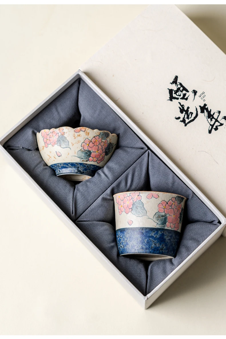 Description Picture 4 of itemBlue and white flint red hand-painted hydrangea master cup retro ceramic home tea cup kung fu tea set tea cup