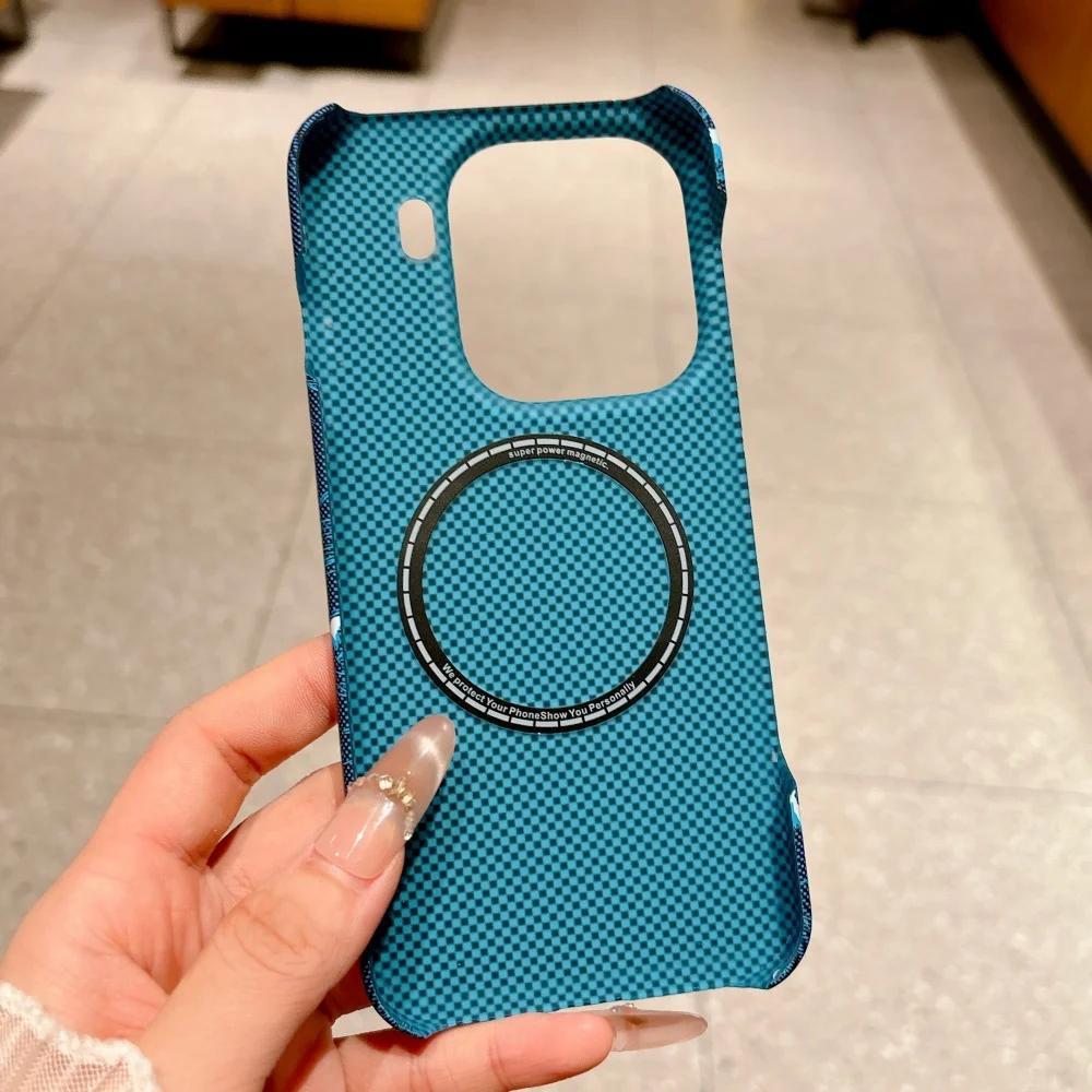 Frosted Frameless Magnetic Phone Case with Carbon Fiber Kevlar Waves Texture