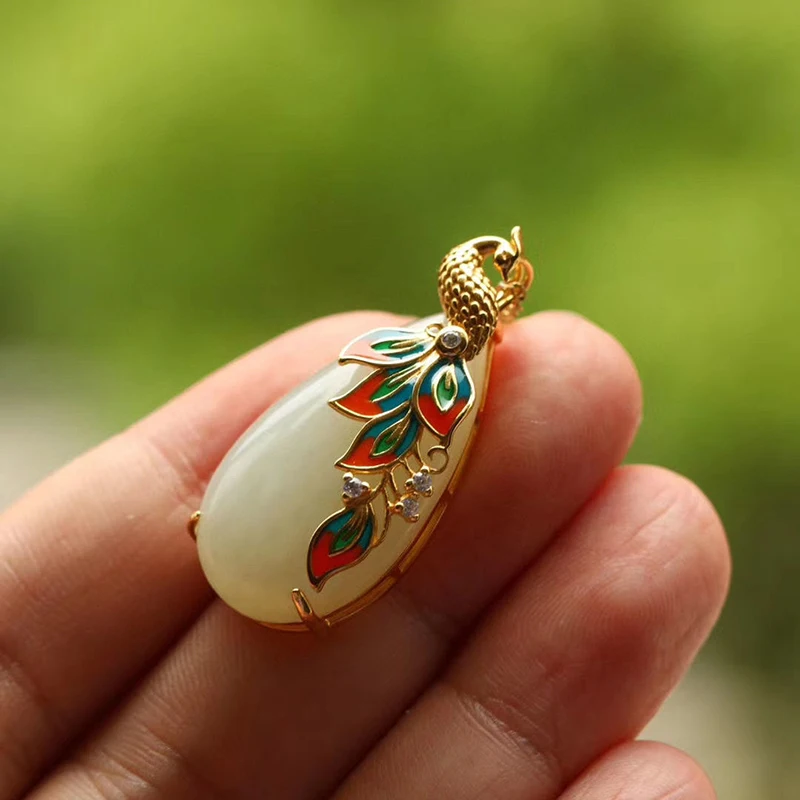 ヒスイ　根付　ペンダントトップ Classic Enamel Porcelain Inlaid Zircon Natural Hetian Jade