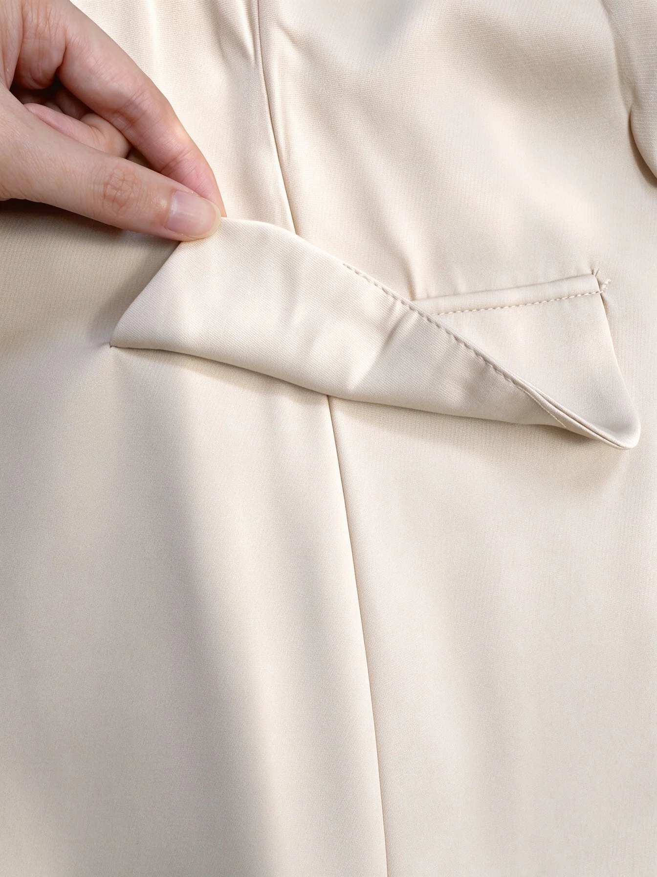 New Women Fashion Solid Button Suit Coat Lapel Long Sleeve Hatless Casual Coat Jacket Oversized Work Office Lady Business Autumn
