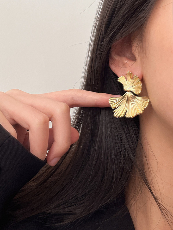 TWOTWINSTYLE Simple And Fashionable Metal Earrings, Versatile And Personalized Design Geometric Earrings Minimalist Designer New