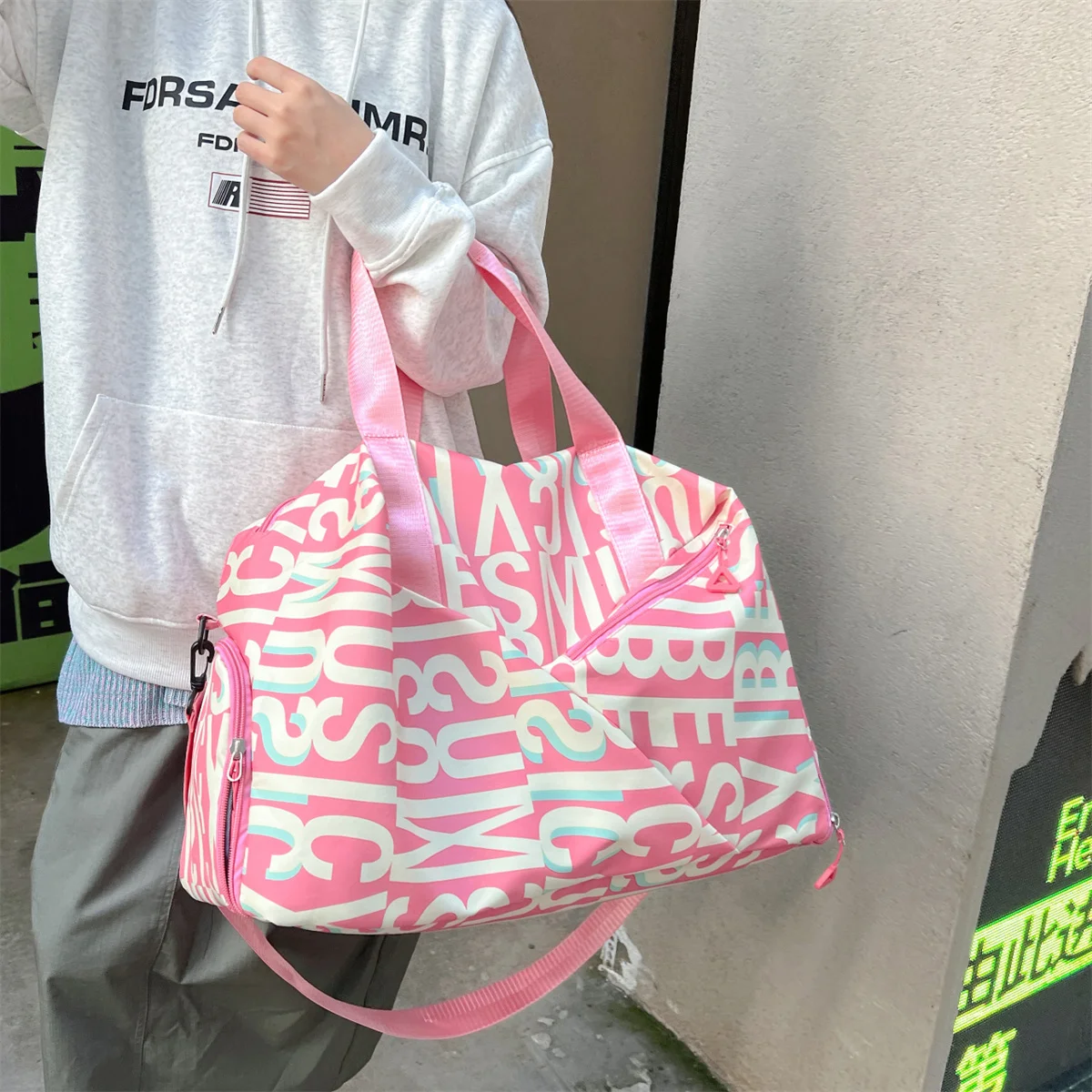 

Duffle Bags For Women Travel Sports Gym Shoulder Bag Big Size Brand Design Totes Organizer Storage Bags Waterproof Handbag