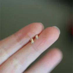 Elegant 14k Gold Plated Asymmetric Water Drop Stud Earrings (Gold)