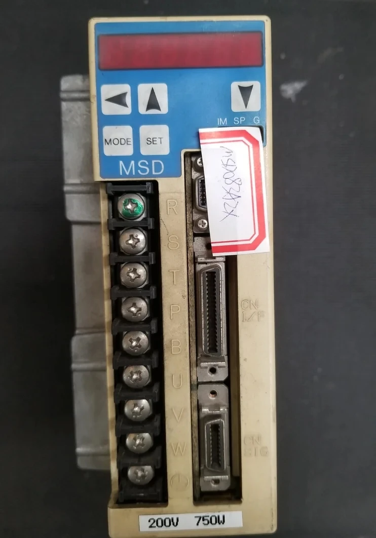 

MSD083A2X SERVO DRIVER , In good working condition, free shipping