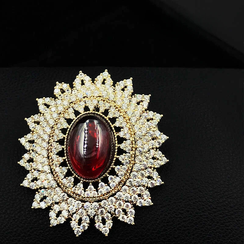 Luxury Shirt Oval Decorative Brooch Women's Fashion All-Match Suit Coat Pin Collar Buckle Clothes Accessories Jewelry Gifts 5589