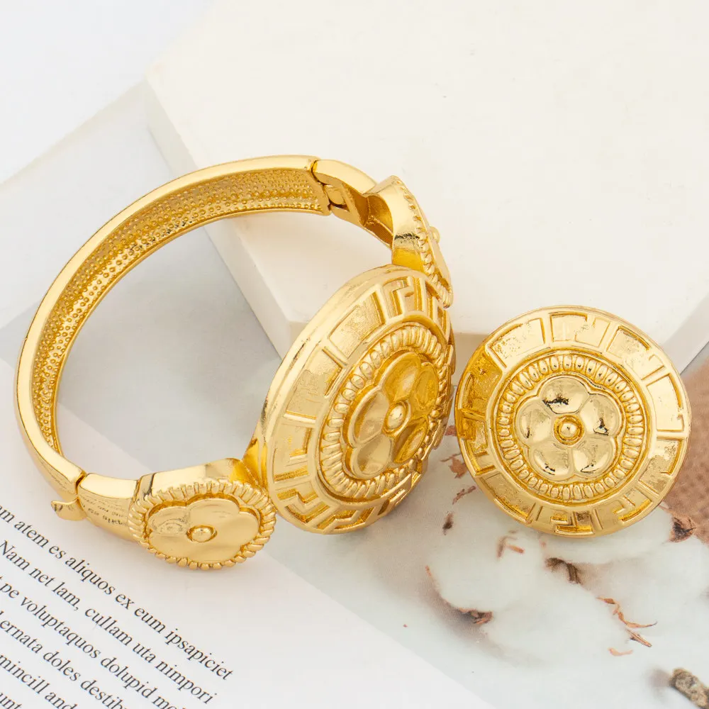 Cuff Bangle and Ring Jewelry Set for Dubai African 18k Gold Color Hand Bracelet Cocktail Ring Jewelry Set for Weddings Bride 4