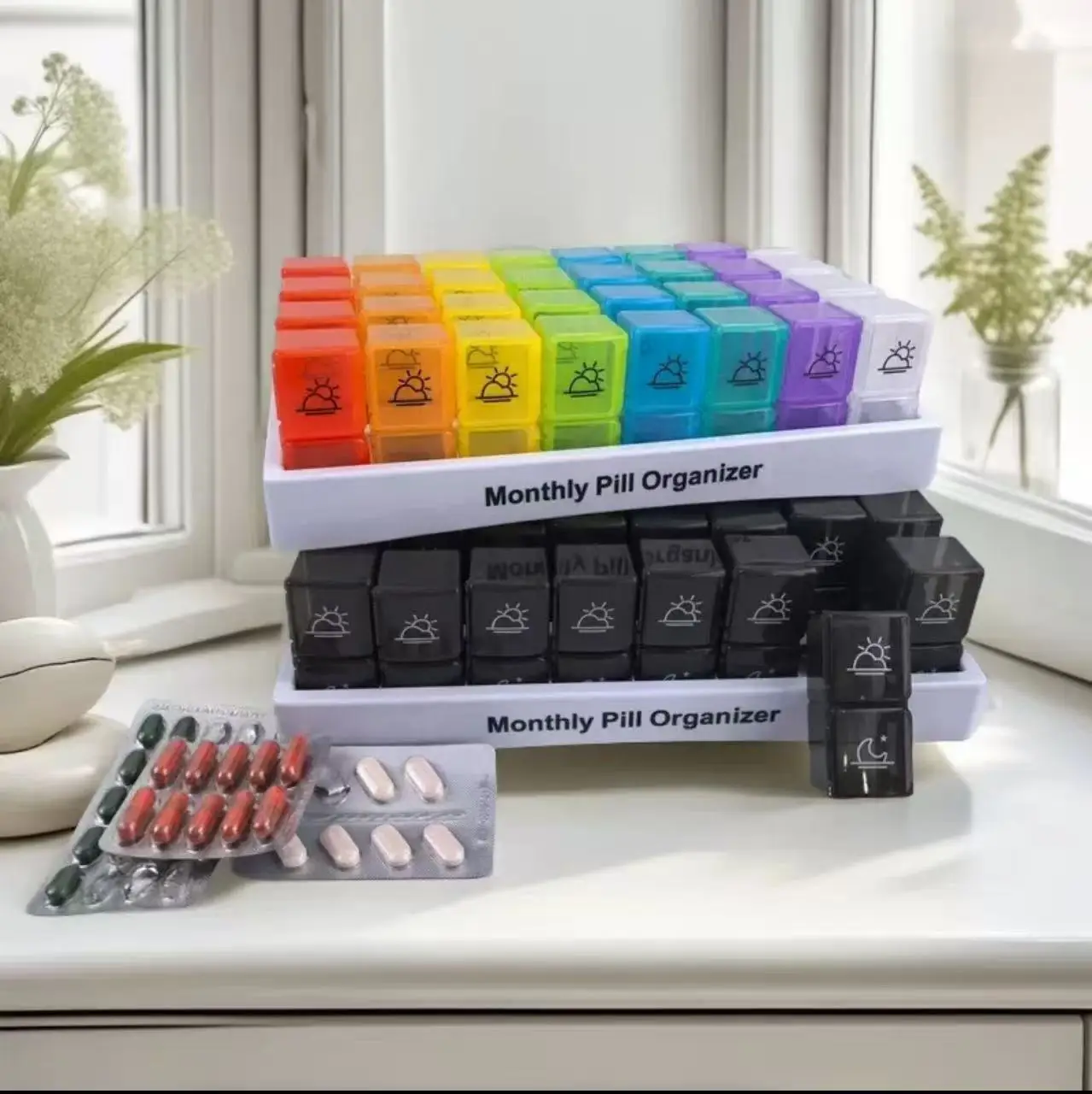 Deluxe AM/PM 31-Day Pill Organizer for Vitamins and Supplements