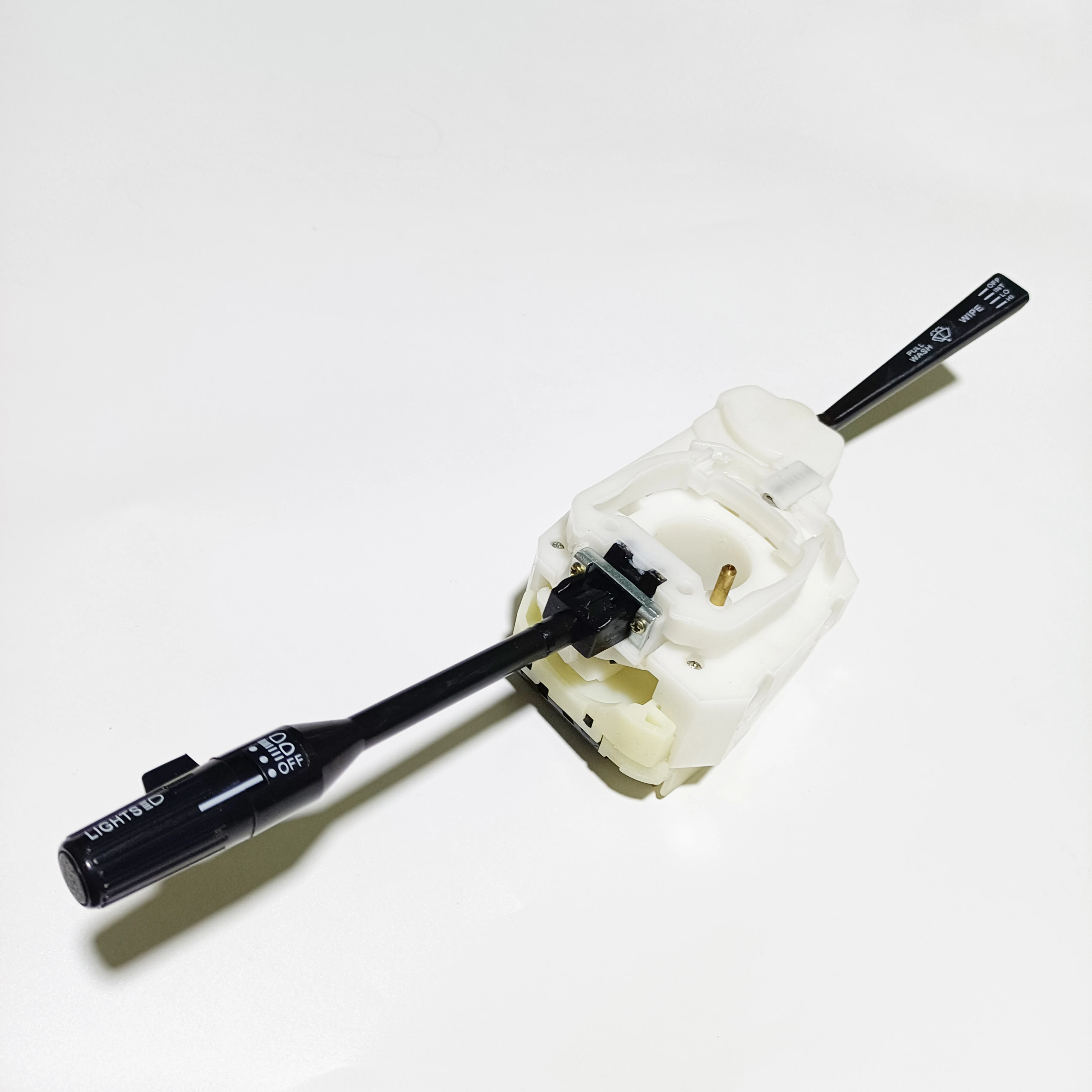 SWITCH ASSY OE 25560-03W00 25560-06W10 LHD For Nissan 720 Pickup