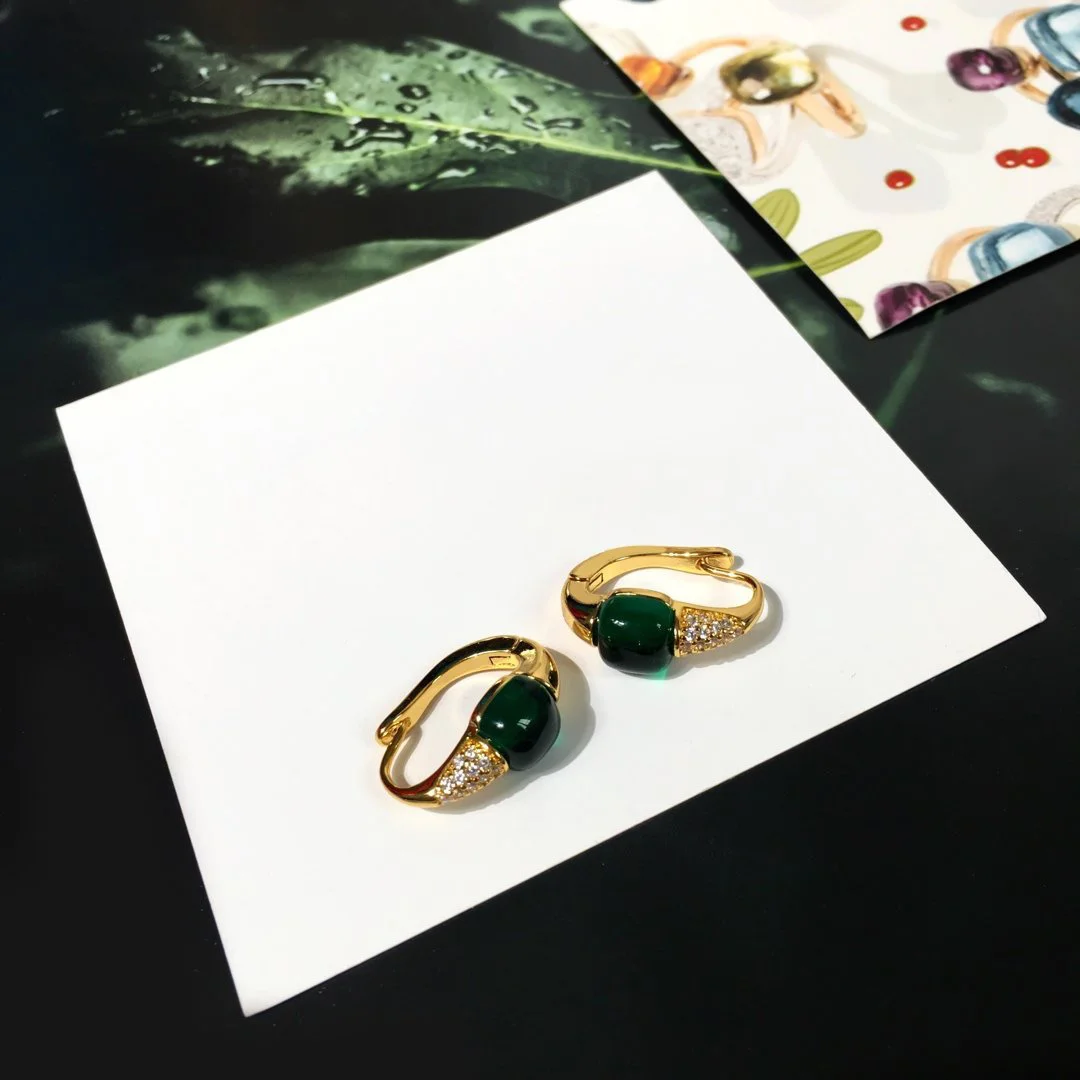 2022 Hot Trend Brand Small square sugar diamond colored stone earrings Ear Studs Everyday Wear Versatile Jewelry Atmosphere