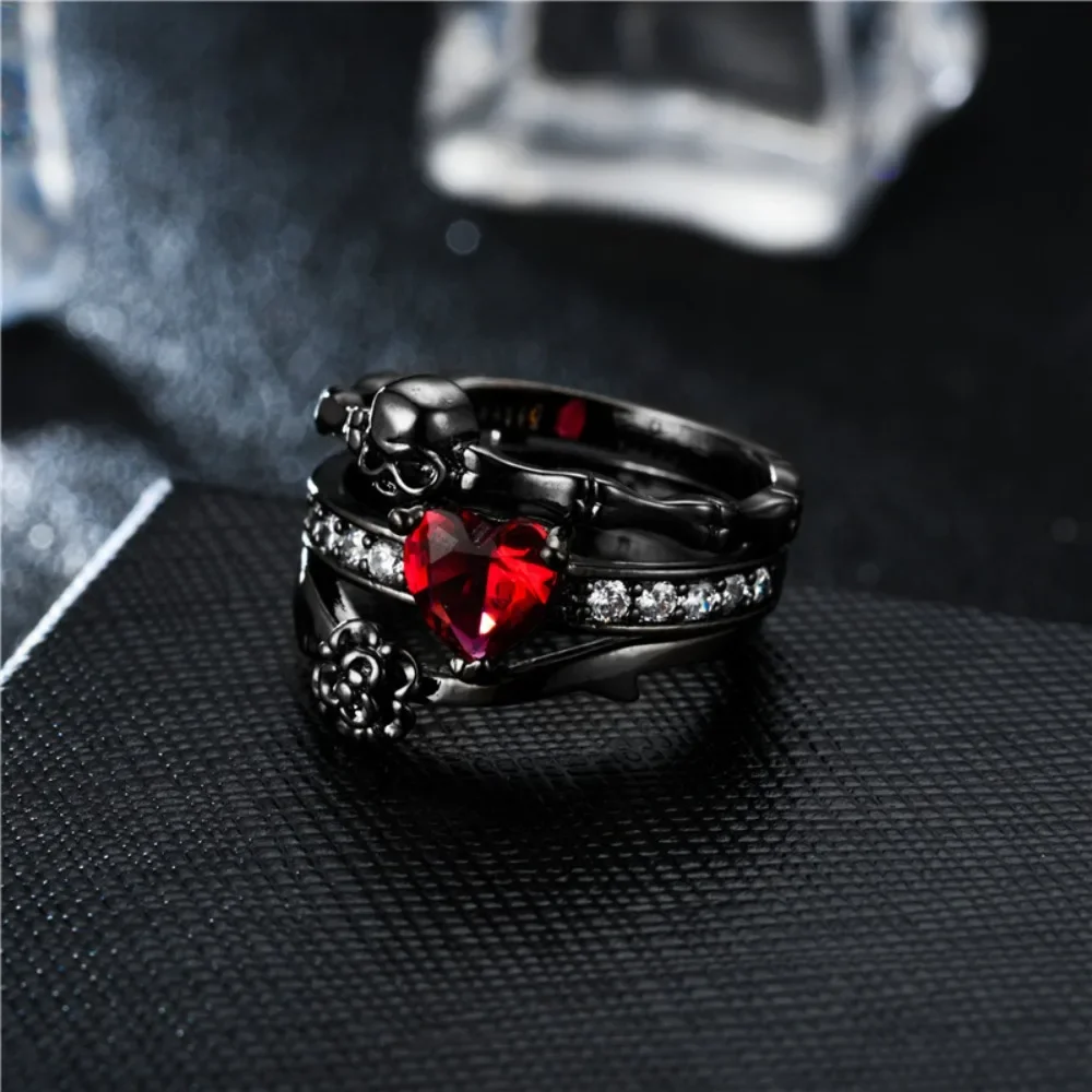 Gothic Personality Embedded Dark Skull Heart Promise Male and Female Couple Ring Ornament Halloween Rings Set