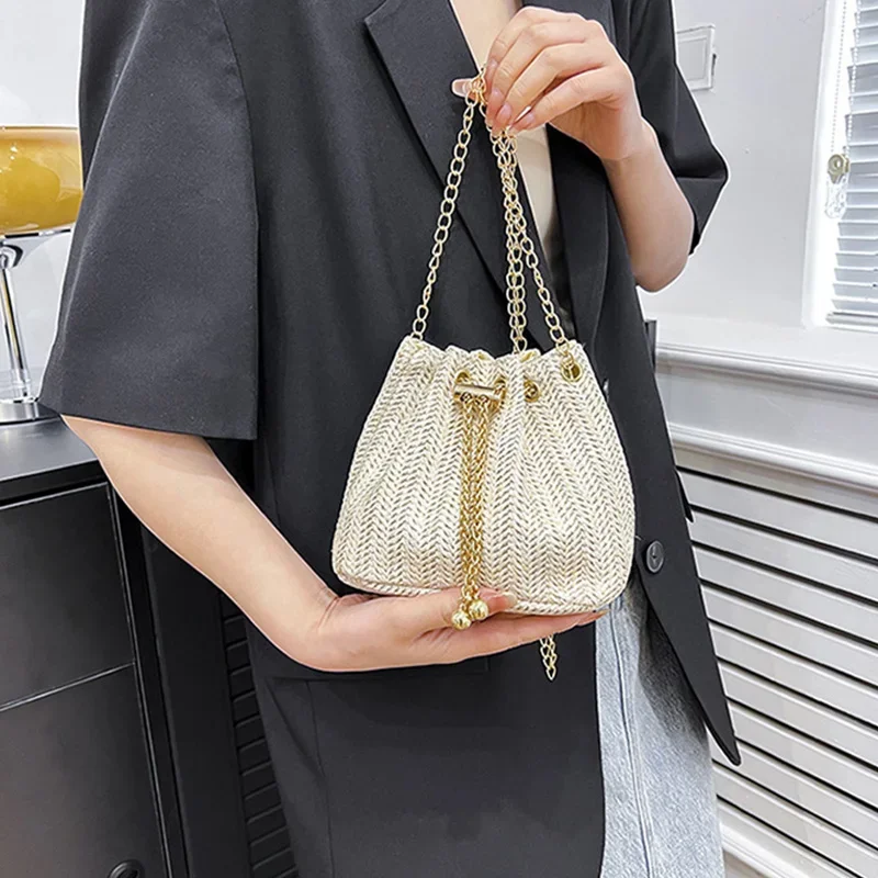 ショルダーバッグ・ポシェット K-WAY Woman Shoulder bag Beige K7127MW 634 K-way Shoulder Bag Woman Color Beige | ModeSens