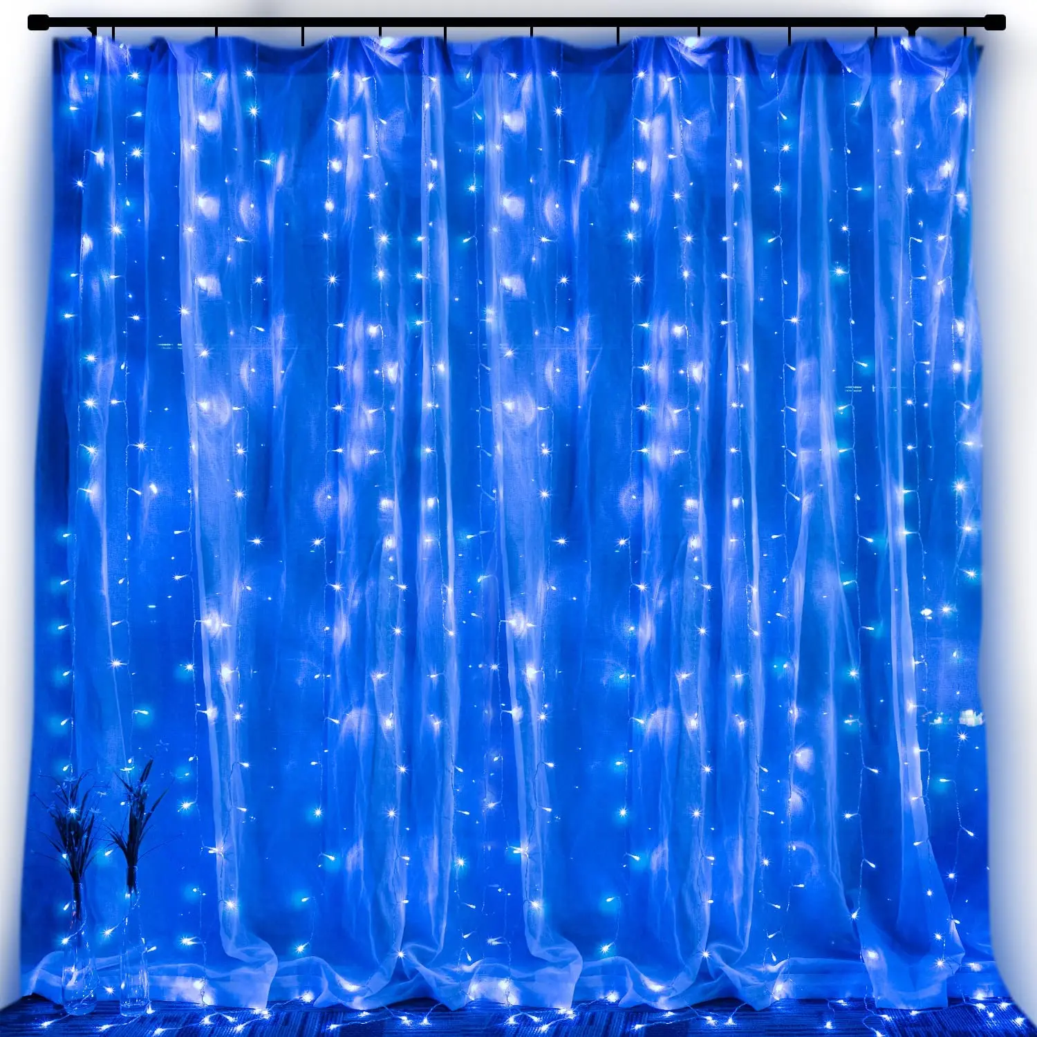 thumbnail image 1 of Guirnalda de luces LED para cortina, 3 x 1, 3 x 2, 3 x 3, 6 x 3, decoración navideña, luces de hadas, Año Nuevo, bodas, vacaciones, con control remoto, 1 of 5