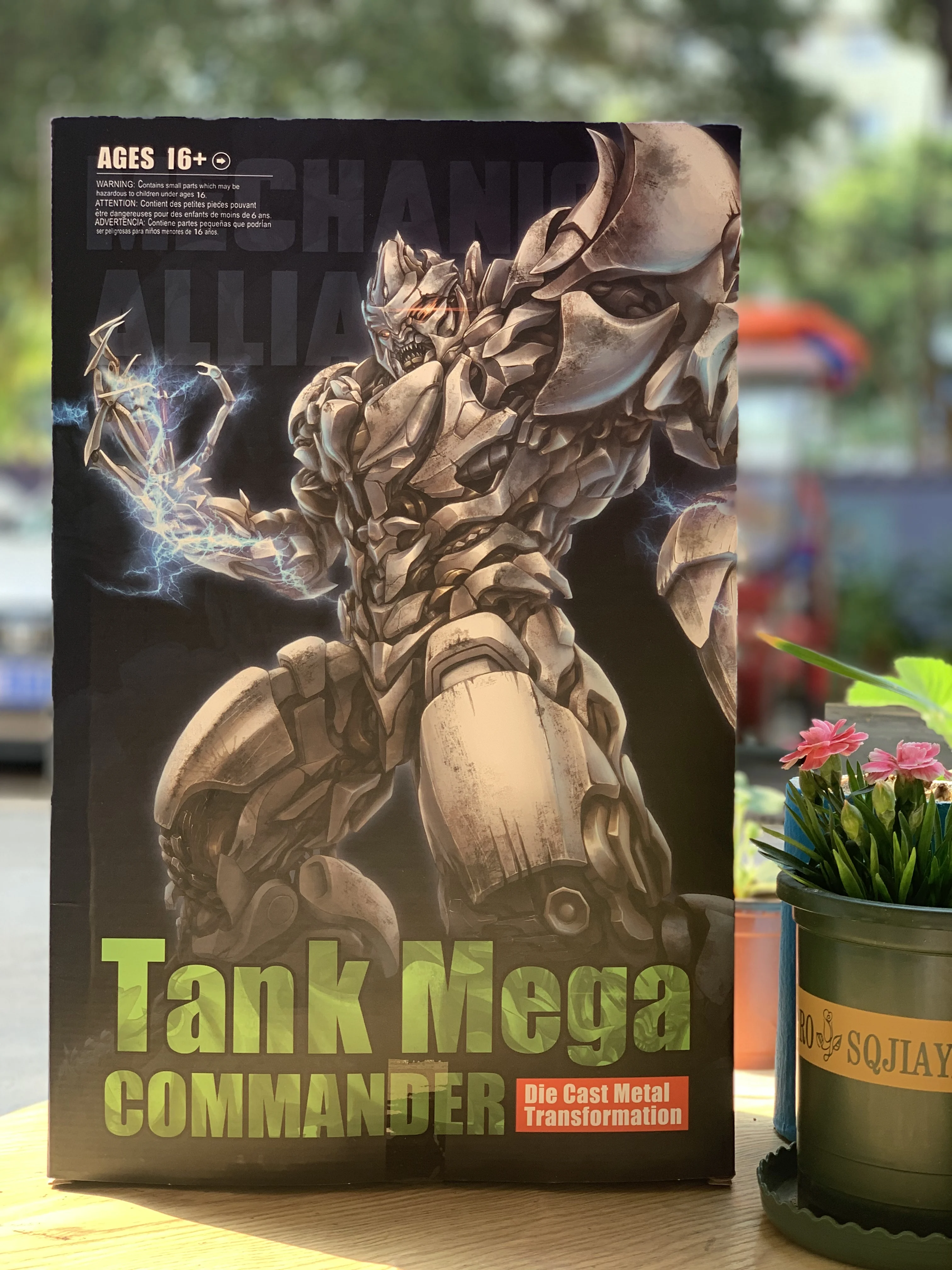 LS-06 TANK MEGA COMMANDER 重塗装版 LS-06 TANK MEGA COMMANDER 重