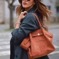 Sac à main de luxe JW PEI pour femme, sac fourre-tout en cuir, sac à bandoulière, sac à main de créateur, grande capacité, sac hobo, sac de travail 2