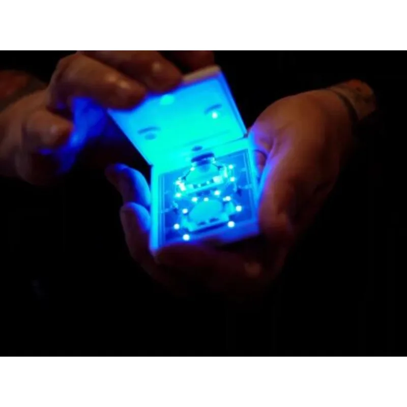 크레이그 페티의 전자 테크 덱, 리드 스위치가 있는 라이트 업 카드 박스, 카드 마술 트릭을 위한 현대적인 서프라이즈 클로저