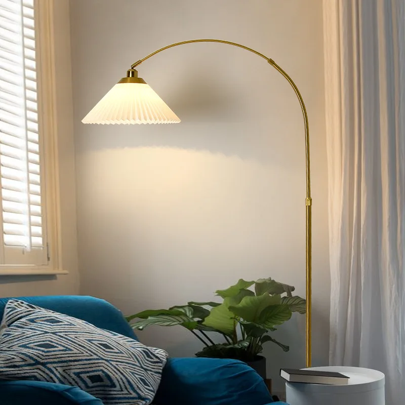 

Напольная Лампа для гостиной, дивана, кабинета, лампа для чтения, спальни, прикроватная атмосферная настольная лампа