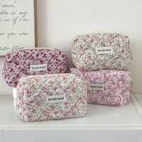 Fashion Flower Quilted Makeup Storage Bag Portable Travel Organizer Cosmetic Toiletry Pouch Cute Make Up Handbag Floral Bags 1