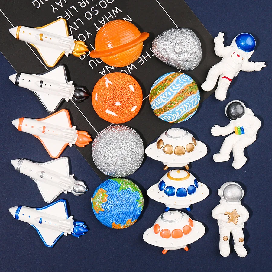 

Space Astronaut Resin Model Planet And Sky Series Handmade DIY Material Accessories Kids Gift Toys Home Decoration Accessories