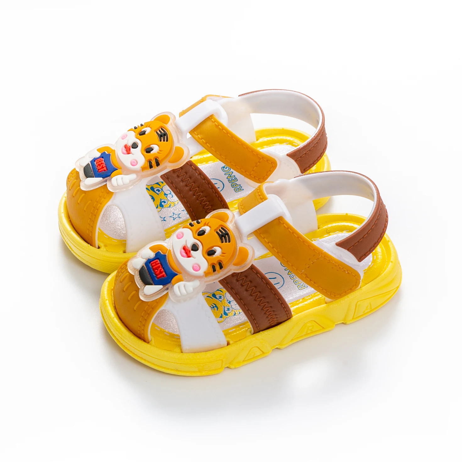 Summer Baby Boys Girls Sandals With Sound Soft Bottom Cure Cartoon Animals Prints Breathable Casual Childrens Call Sandals Shoes