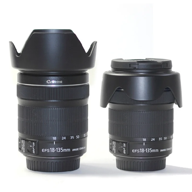 極美品！Canon EF-S 18-135mm レンズ + EW-73B EW-73BためカメラレンズフードキヤノンEF-S 18-135ミリメートルF3.5