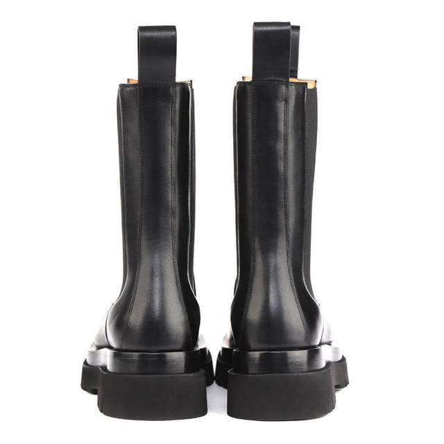 고급 남성용 첼시 부츠 - 스트리트 패션의 완벽한 조화