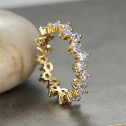 Exquisite Luxury Crystal Zircon Engagement Ring in Yellow Gold - 8 (Light Purple)