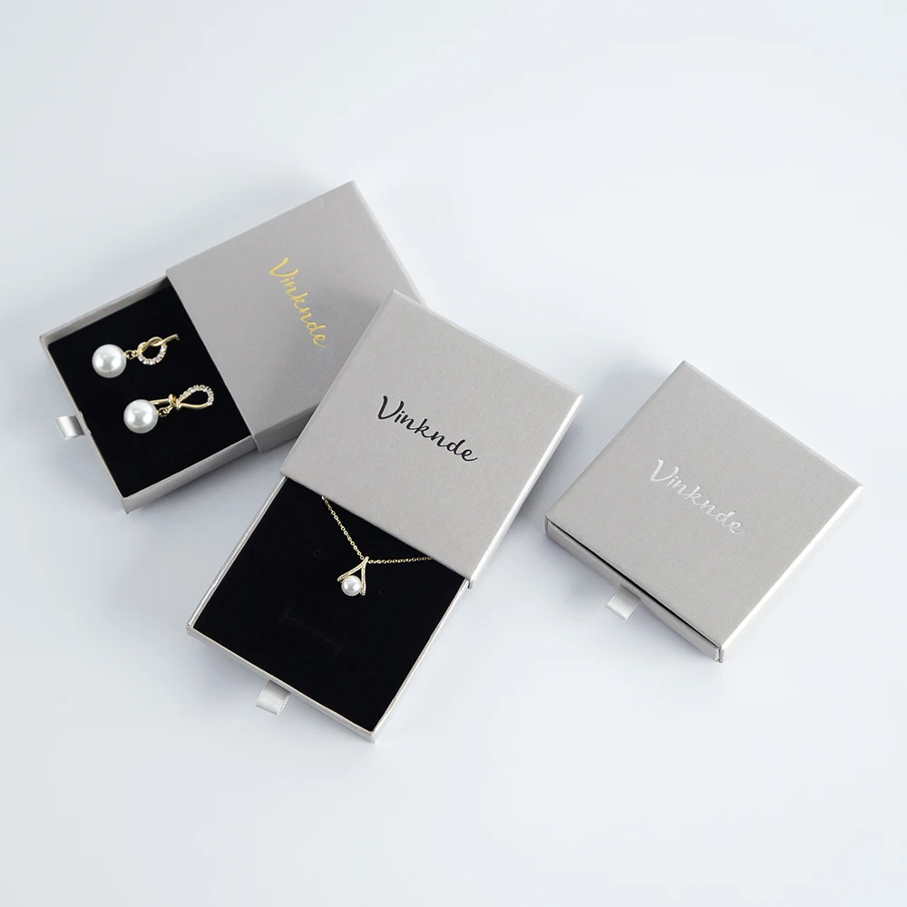 50pcs Gray Luxury Cardboard Gift Drawer Jewelry Box 8x8x2.5cm Ring Earring Pendant Necklace Bracelet Custom Logo Organizer Boxes