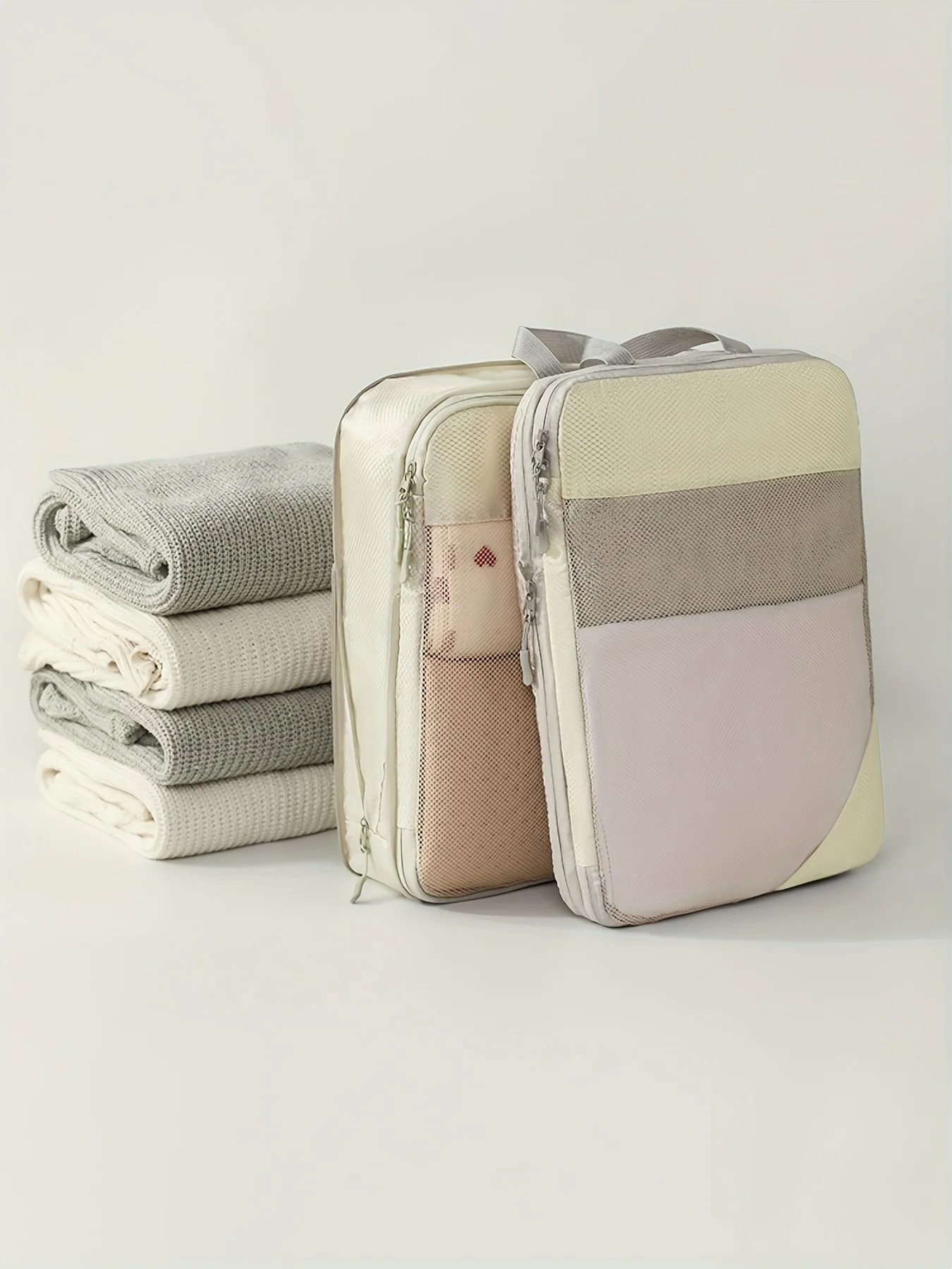Expandable Mesh Storage Bag - Space-Saving, Versatile, and Ideal for Travel and Home Organization