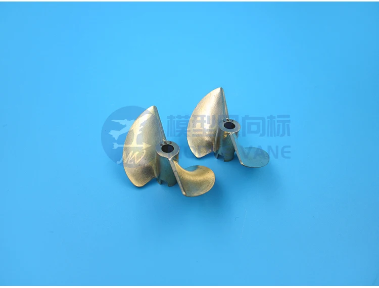 RC lodní vrtule fialová 4.76mm D38mm - náhradní díl