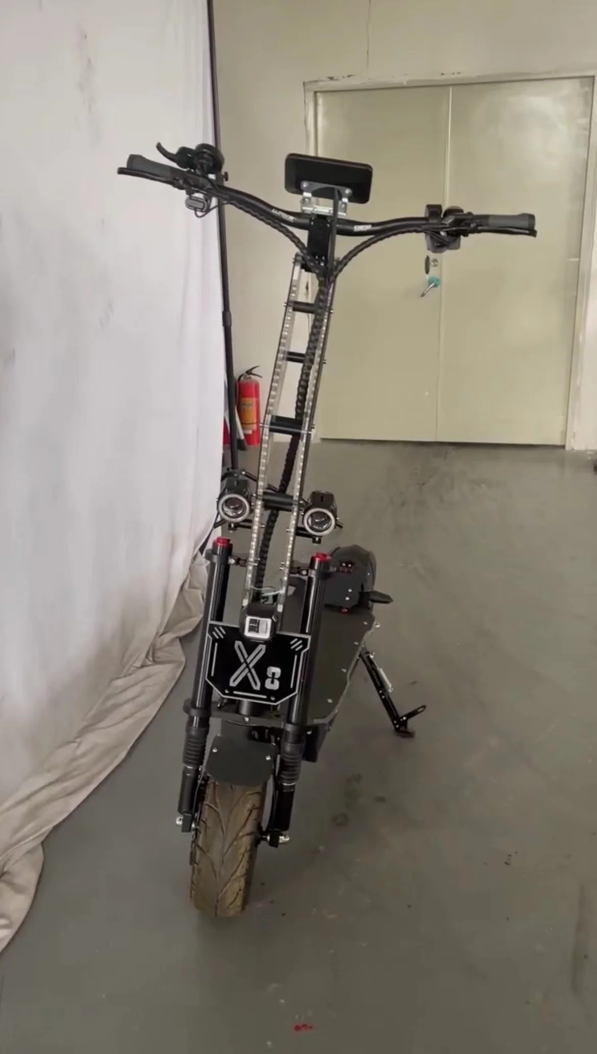 Рисунок 2 - Настраиваемый 14-дюймовый внедорожный