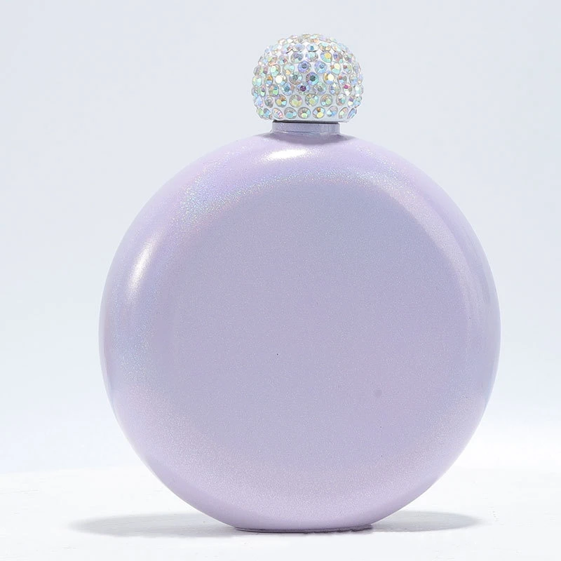 thumbnail image 1 of Linda petaca de licor para mujer, acero inoxidable 304, petaca de vino portátil para whisky, tapa brillante con diamantes de imitación, 4 embudos, barbacoa de viaje, 5 oz, 1 of 5