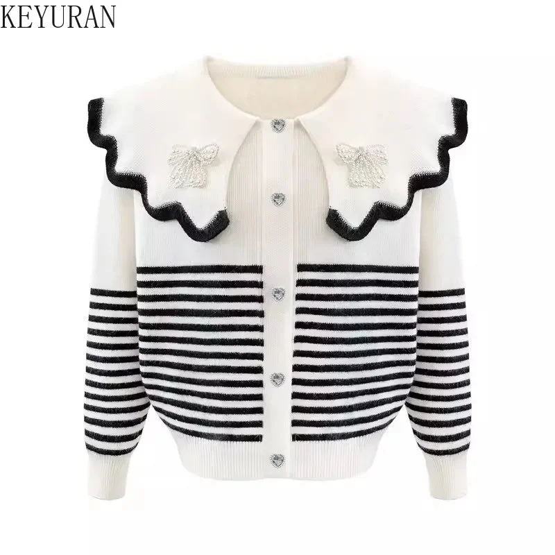 

Женский укороченный вязаный кардиган, свитер в полоску с жемчужным бантом и бусинами, вязаный кардиган с длинными рукавами и стразами на пуговицах, осень 2023