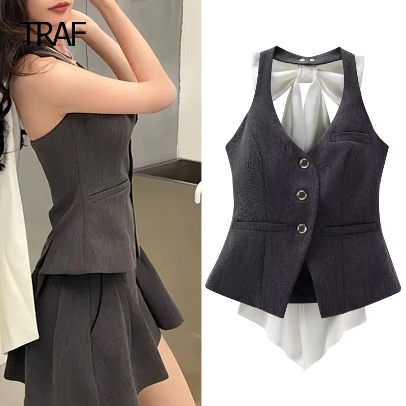 

Женский укороченный жилет с V-образным вырезом и открытой спиной