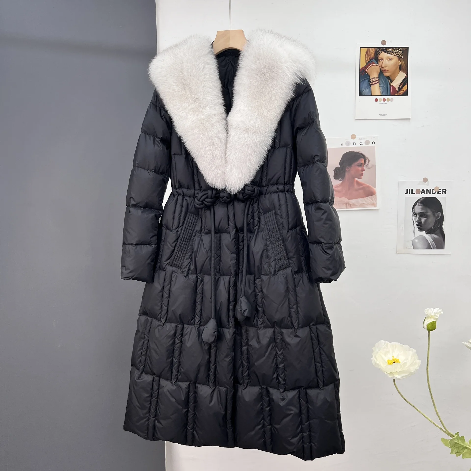 

2023 Winter Fur Coat 90 White Duck Down Coat Female Long Fit Slim Fox Fur Collar Buckle Belt
