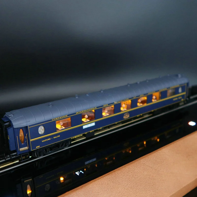 1/87 Train Model Europe JOUEF Orient Express with Lights CIWL