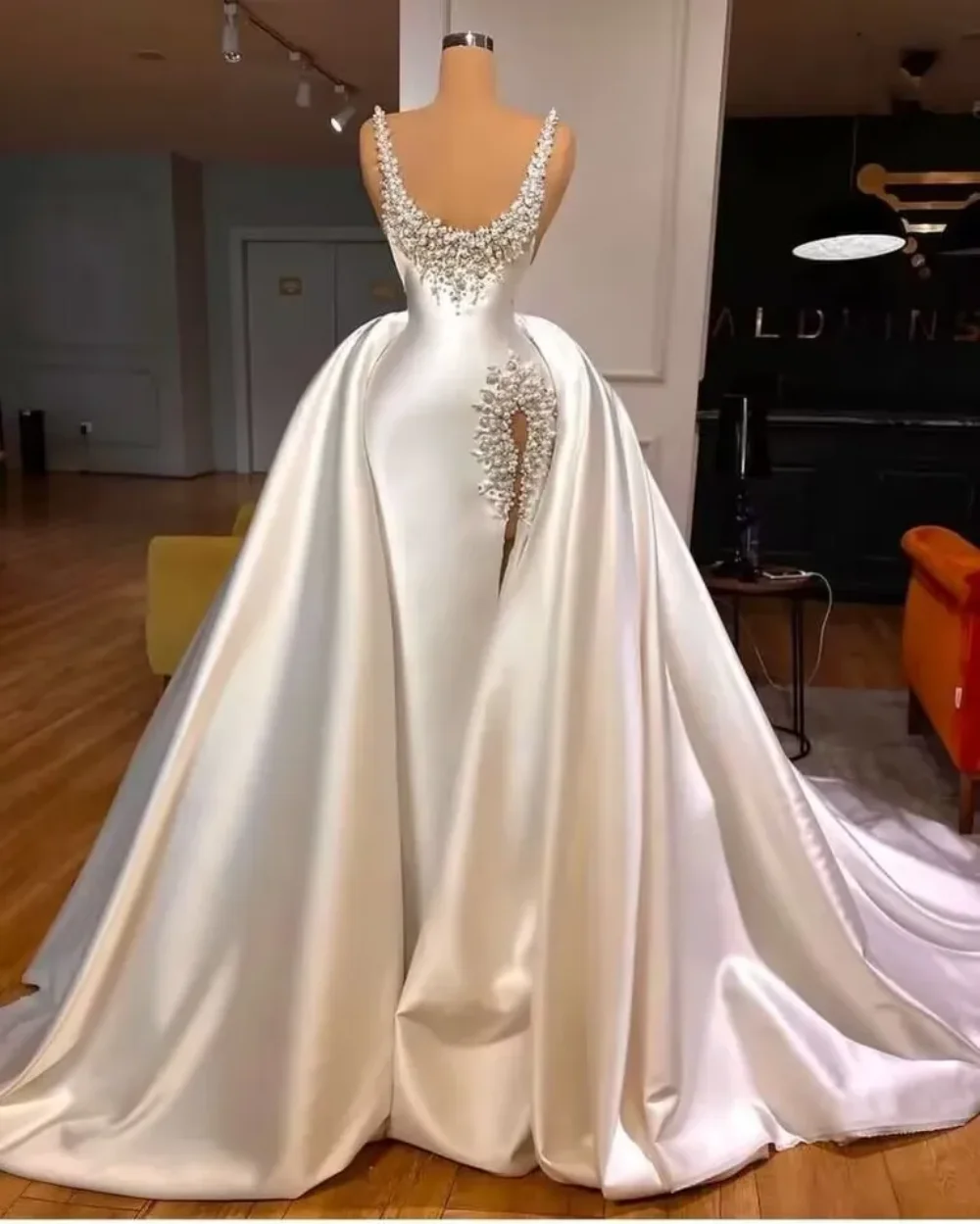 luxury-beads-mermaid-pearls-bridal-gowns-with-detachable-train-side-split-wedding-dress-custom-made-vestido-de-novia-2024-custom