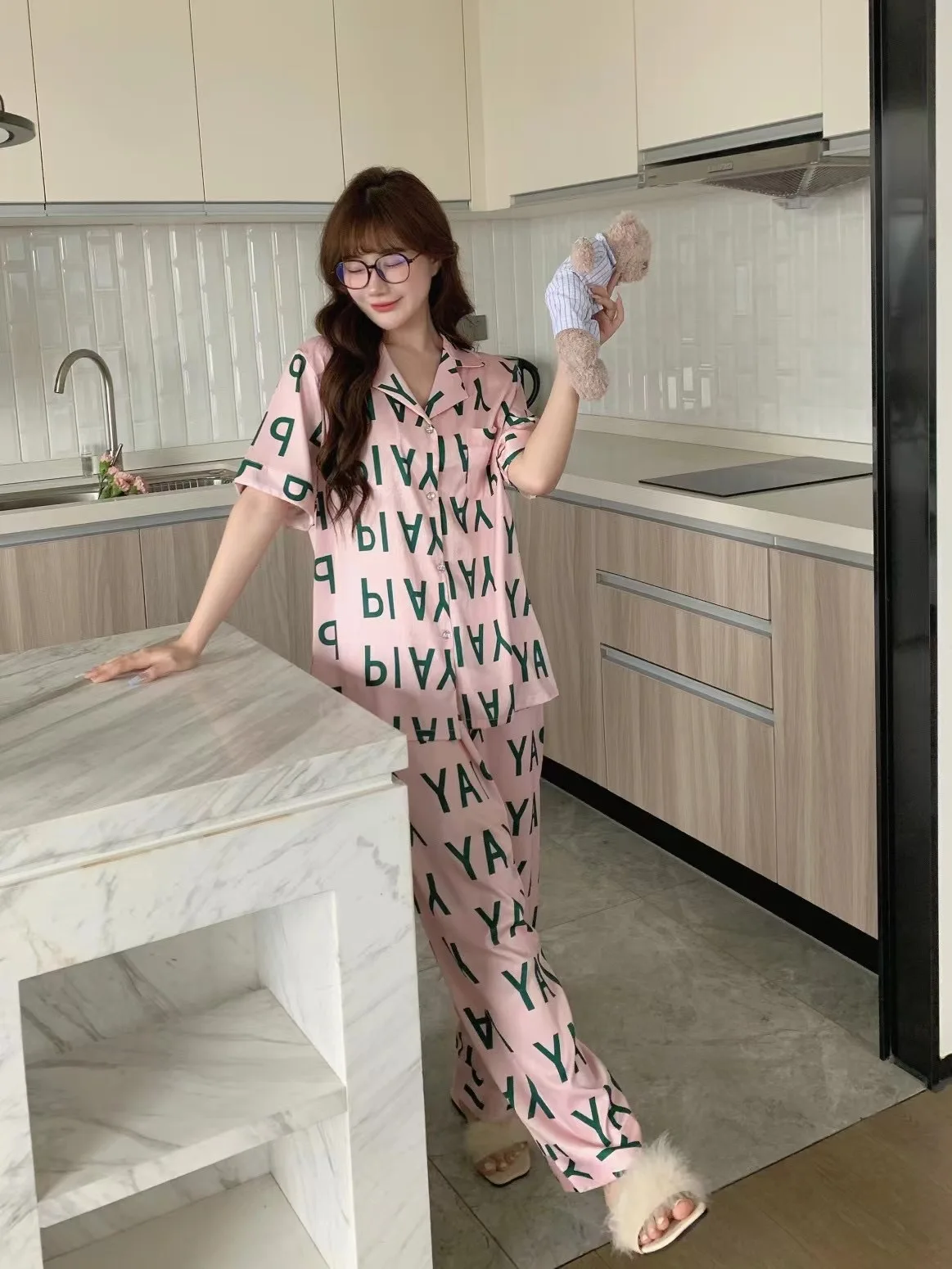 Fashionable New Ice Silk Pajamas Women's Short Sleeve Long Pants Letter Set High Grade Home Furnishing