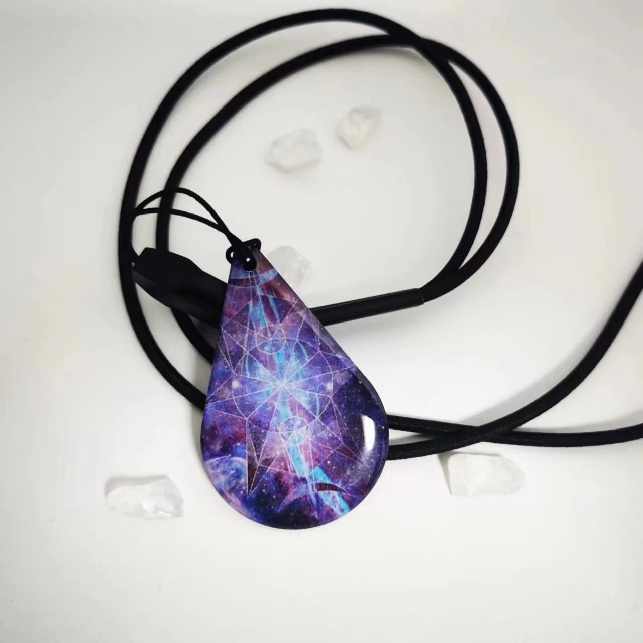 tarjeta cuantica Card V8.0 Quantico Ionized Newmi Terahertz Chip Card Silicone Necklace Or Adjustable Chain