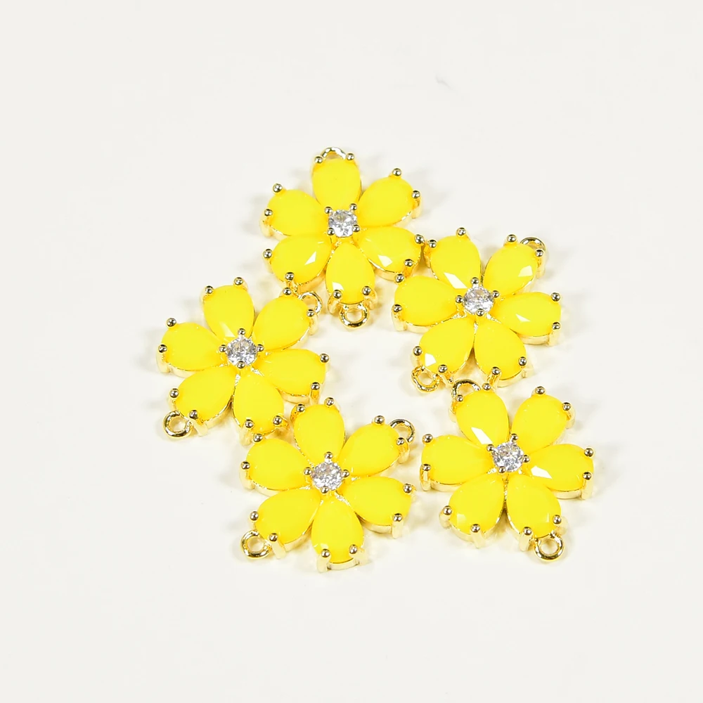 10 Pcs 17mm Yellow Jade Crystal Pave Flower Gold Plated Bezel Sets Connector Pearl Necklace Pendant Jewelry DIY