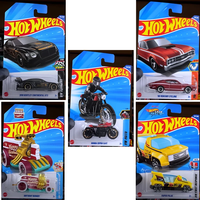 2025 Hot Wheels G Case Diecast Vehicle Collection